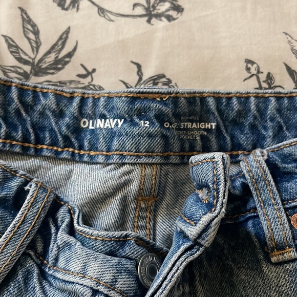 Lot of 4 pairs of denim shorts. - Picture 7 of 9